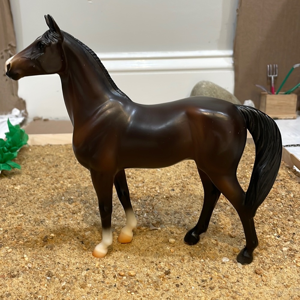Like New retired Breyer classic horse